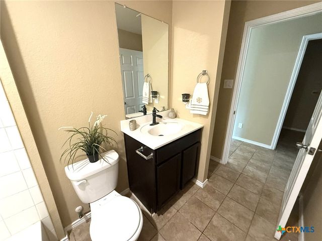 6112 Sally Ride Lane, Killeen, TX 76543