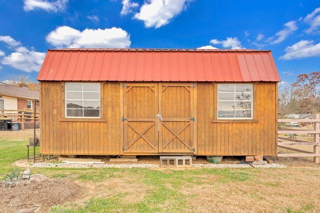 70 Vantage RD, Rocky Mount, VA 24151