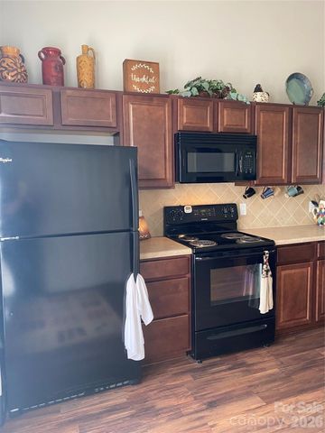 100 N Ferncliff Drive, Mount Holly, NC 28120