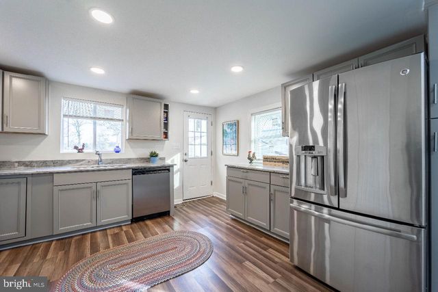 8033 EDGEWATER AVE, Rosedale, MD 21237