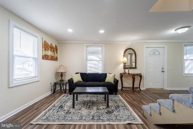 8033 EDGEWATER AVE, Rosedale, MD 21237