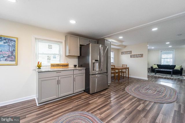 8033 EDGEWATER AVE, Rosedale, MD 21237