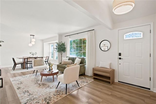 10308 Oakmont Street, Lenexa, KS 66215