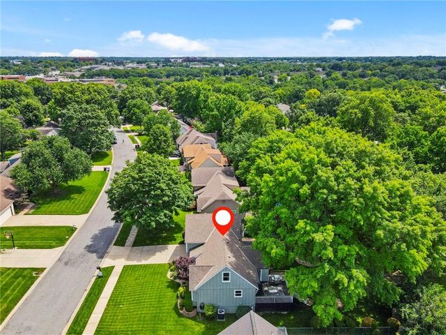 10308 Oakmont Street, Lenexa, KS 66215