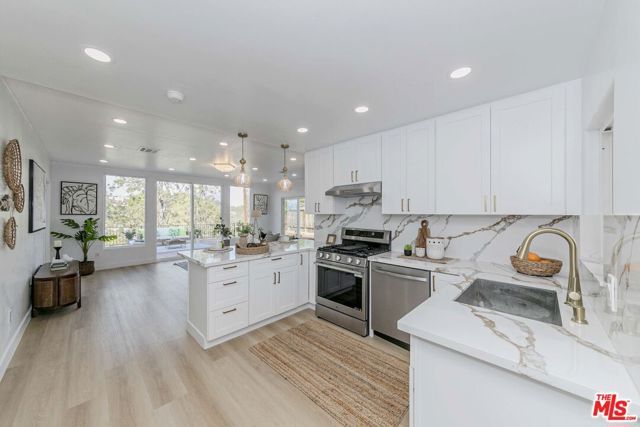 1832 Burnell Drive, Los Angeles, CA 90065