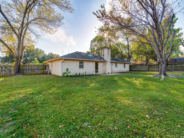 600 Field Street, Colleyville, TX 76034