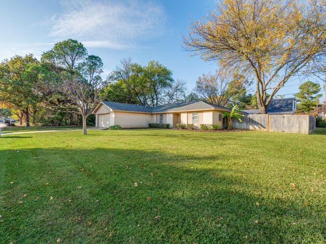 600 Field Street, Colleyville, TX 76034