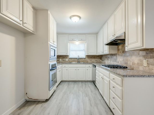600 Field Street, Colleyville, TX 76034