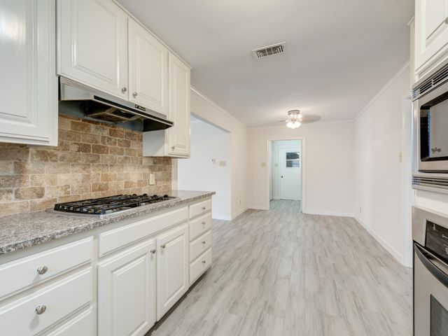 600 Field Street, Colleyville, TX 76034