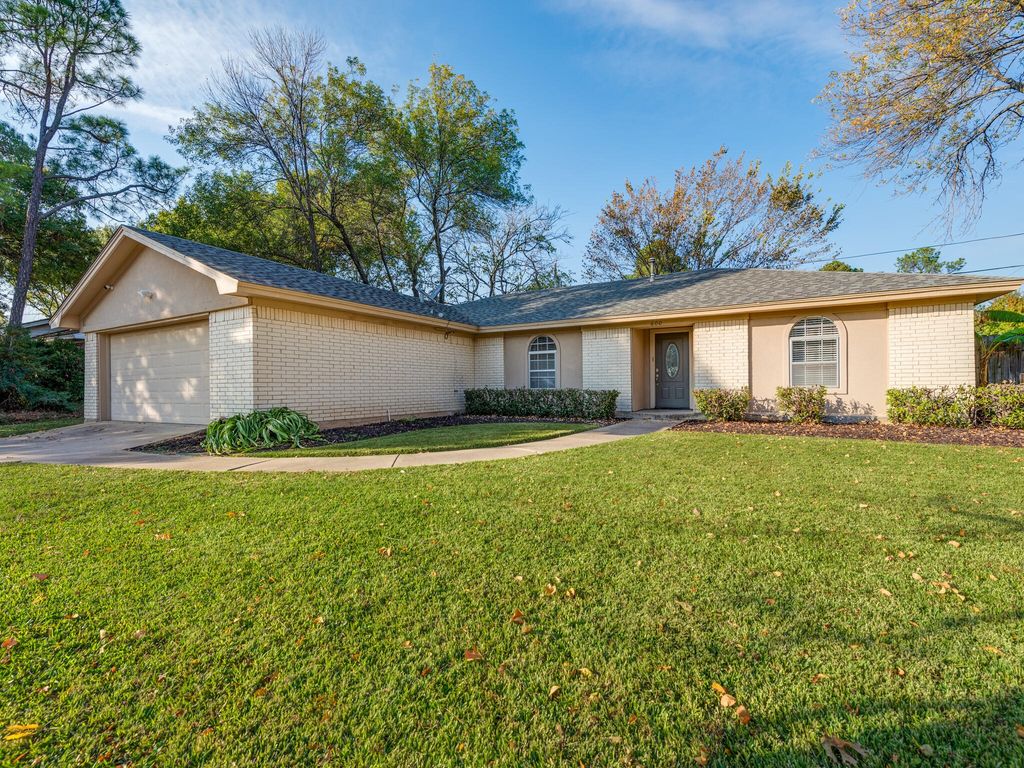 600 Field Street, Colleyville, TX 76034