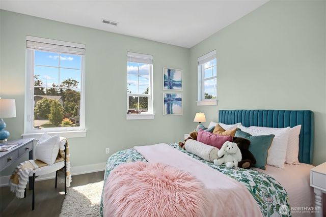 31324 43rd Place SW, Federal Way, WA 98023