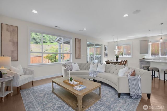 31324 43rd Place SW, Federal Way, WA 98023