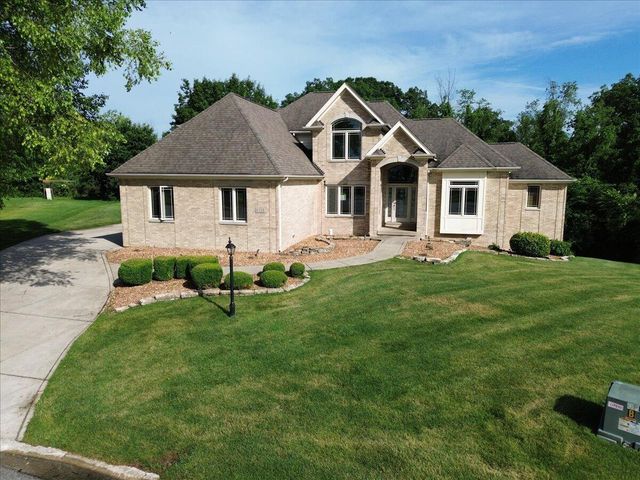 8751 Bridgewater Court, Crown Point, IN 46307