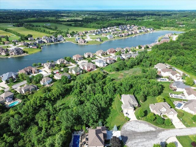 8751 Bridgewater Court, Crown Point, IN 46307