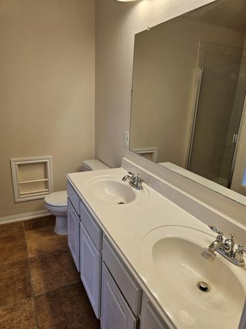 4407 Iron Creek Court, Fresno, TX 77545