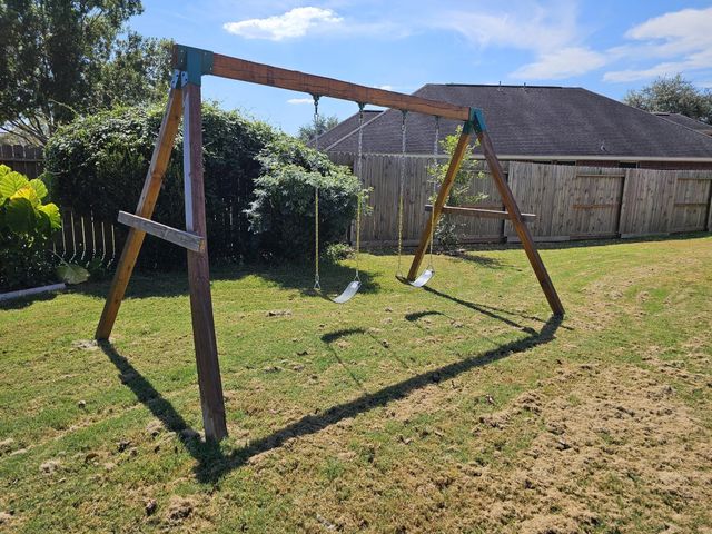 4407 Iron Creek Court, Fresno, TX 77545