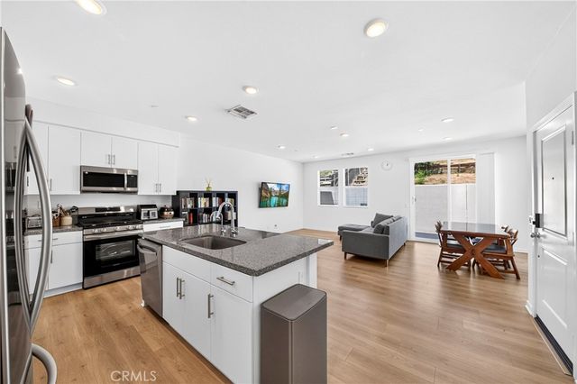 306 Vista Drive 103, La Habra, CA 90631