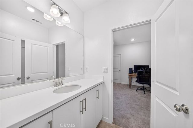 306 Vista Drive 103, La Habra, CA 90631