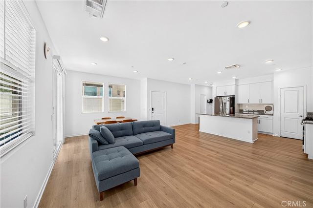306 Vista Drive 103, La Habra, CA 90631