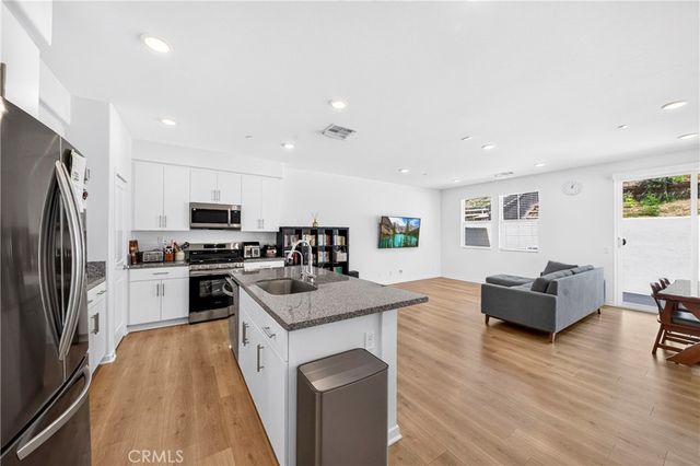 306 Vista Drive 103, La Habra, CA 90631