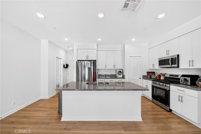 306 Vista Drive 103, La Habra, CA 90631
