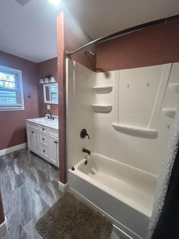 519 S Fulton Street, Stratford, TX 79084