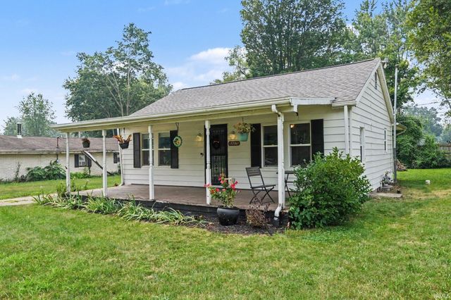 52275 Forestbrook Avenue, South Bend, IN 46637