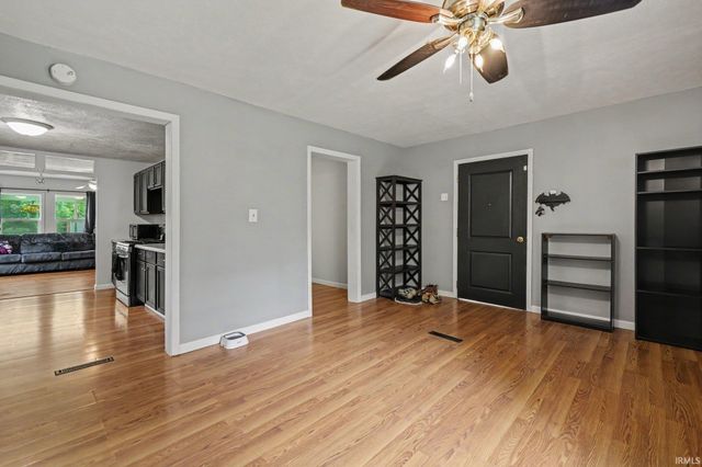 52275 Forestbrook Avenue, South Bend, IN 46637