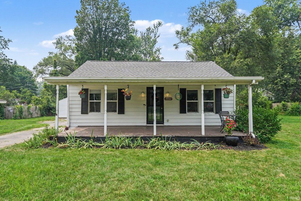 52275 Forestbrook Avenue, South Bend, IN 46637
