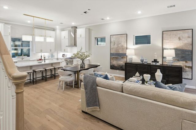 4032 Blossom Street, Houston, TX 77007