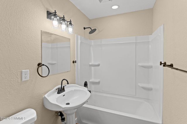 1301 Lees Drive, Las Cruces, NM 88001