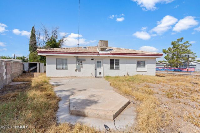 1301 Lees Drive, Las Cruces, NM 88001