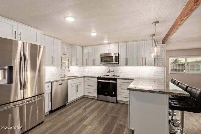 400 W BASELINE Road 312, Tempe, AZ 85283