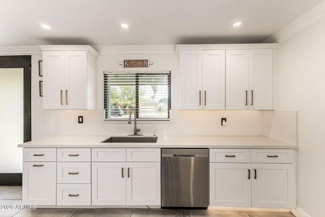 7906 E KIMSEY Lane, Scottsdale, AZ 85257