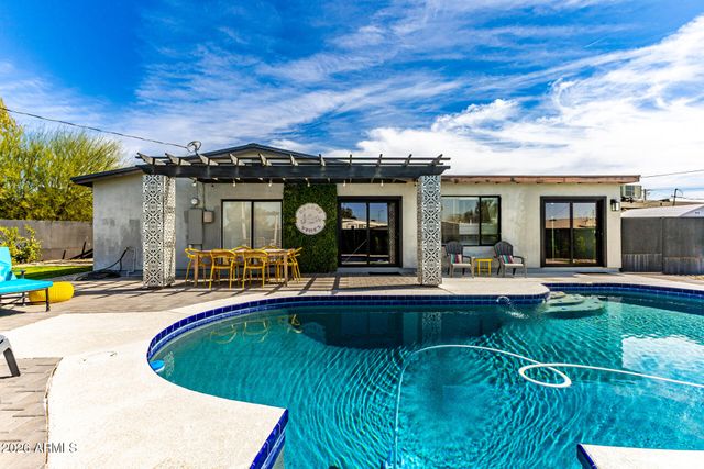 7906 E KIMSEY Lane, Scottsdale, AZ 85257