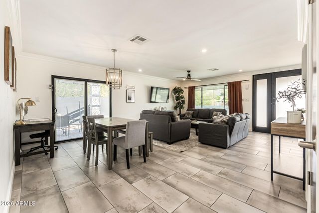 7906 E KIMSEY Lane, Scottsdale, AZ 85257