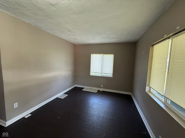 1525 Comer Avenue, Indianapolis, IN 46203
