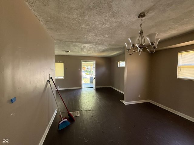 1525 Comer Avenue, Indianapolis, IN 46203