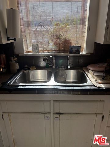 10841 Wescott Avenue, Sunland (los Angeles), CA 91040