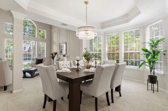 139 E Mirror Ridge Circle, The Woodlands, TX 77382
