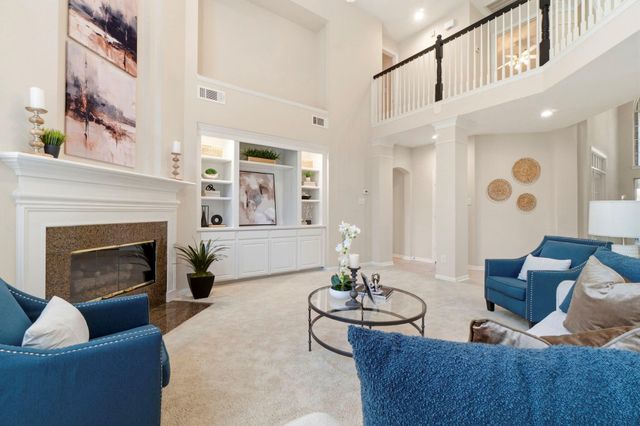 139 E Mirror Ridge Circle, The Woodlands, TX 77382