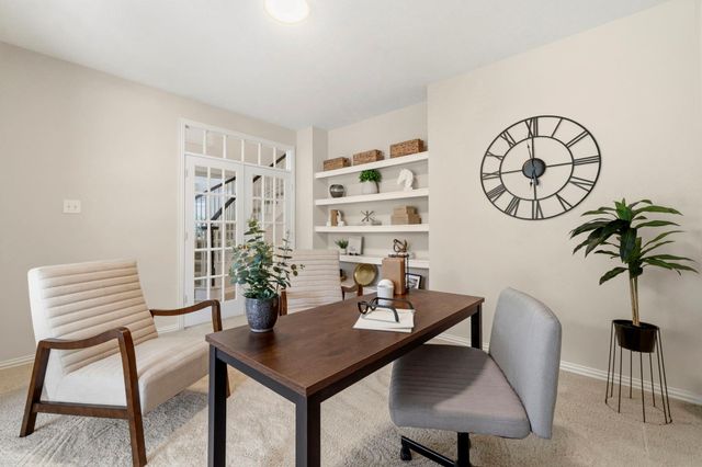139 E Mirror Ridge Circle, The Woodlands, TX 77382
