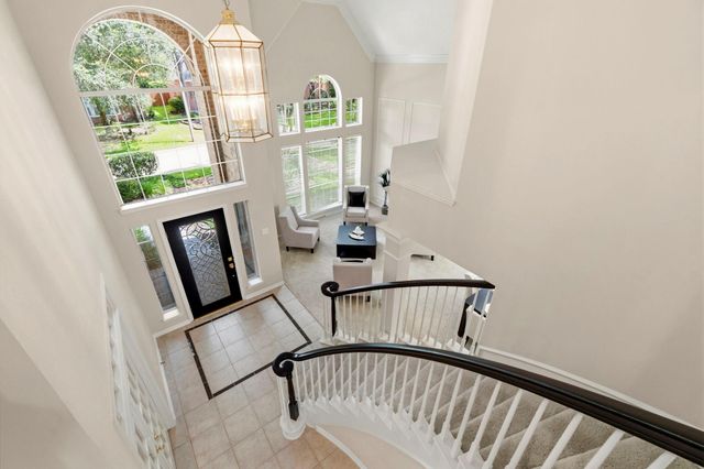 139 E Mirror Ridge Circle, The Woodlands, TX 77382