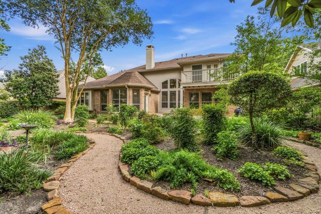 139 E Mirror Ridge Circle, The Woodlands, TX 77382