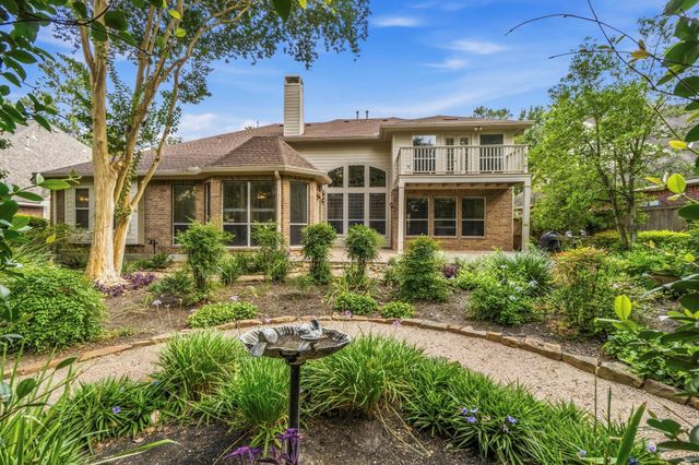 139 E Mirror Ridge Circle, The Woodlands, TX 77382