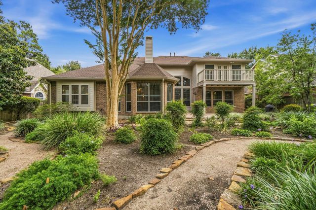 139 E Mirror Ridge Circle, The Woodlands, TX 77382