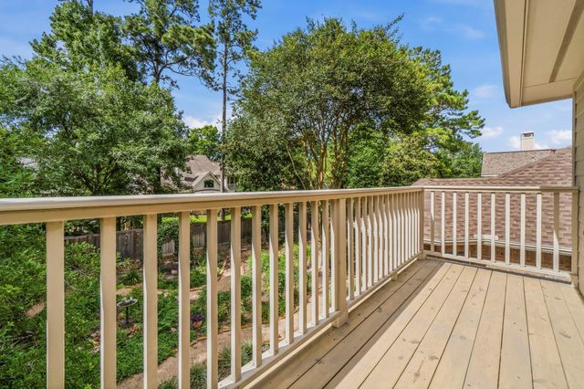 139 E Mirror Ridge Circle, The Woodlands, TX 77382
