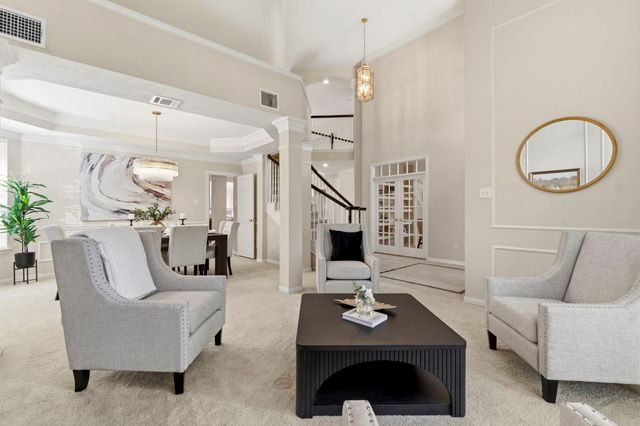 139 E Mirror Ridge Circle, The Woodlands, TX 77382