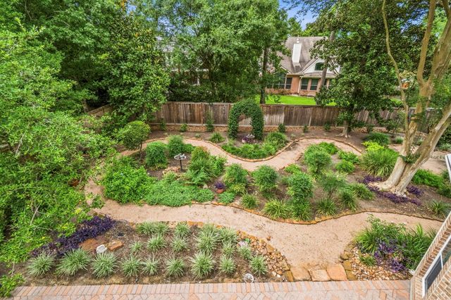 139 E Mirror Ridge Circle, The Woodlands, TX 77382