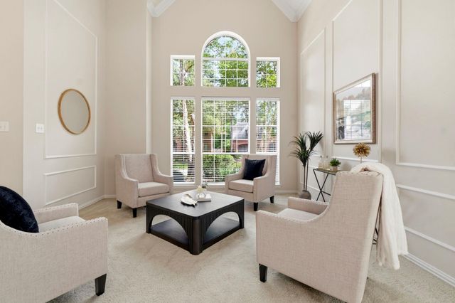 139 E Mirror Ridge Circle, The Woodlands, TX 77382